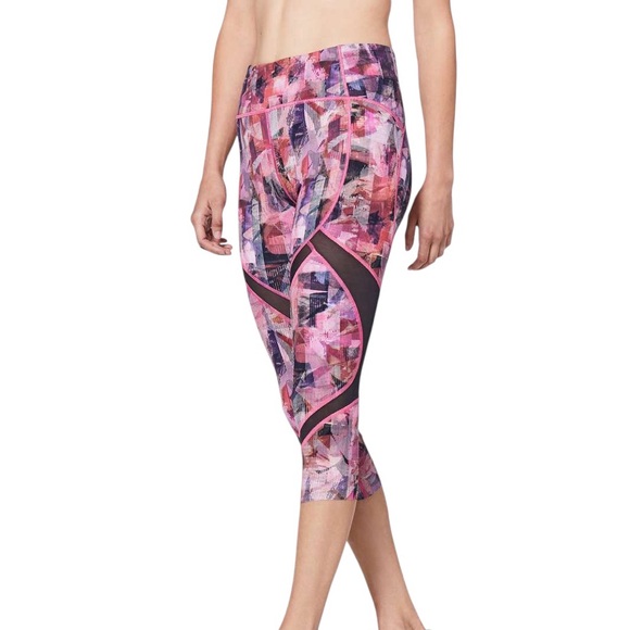 Lululemon On Pace Crop Sun Dazed Multi Pink Size 6/Small MSRP$118 - Picture 1 of 13